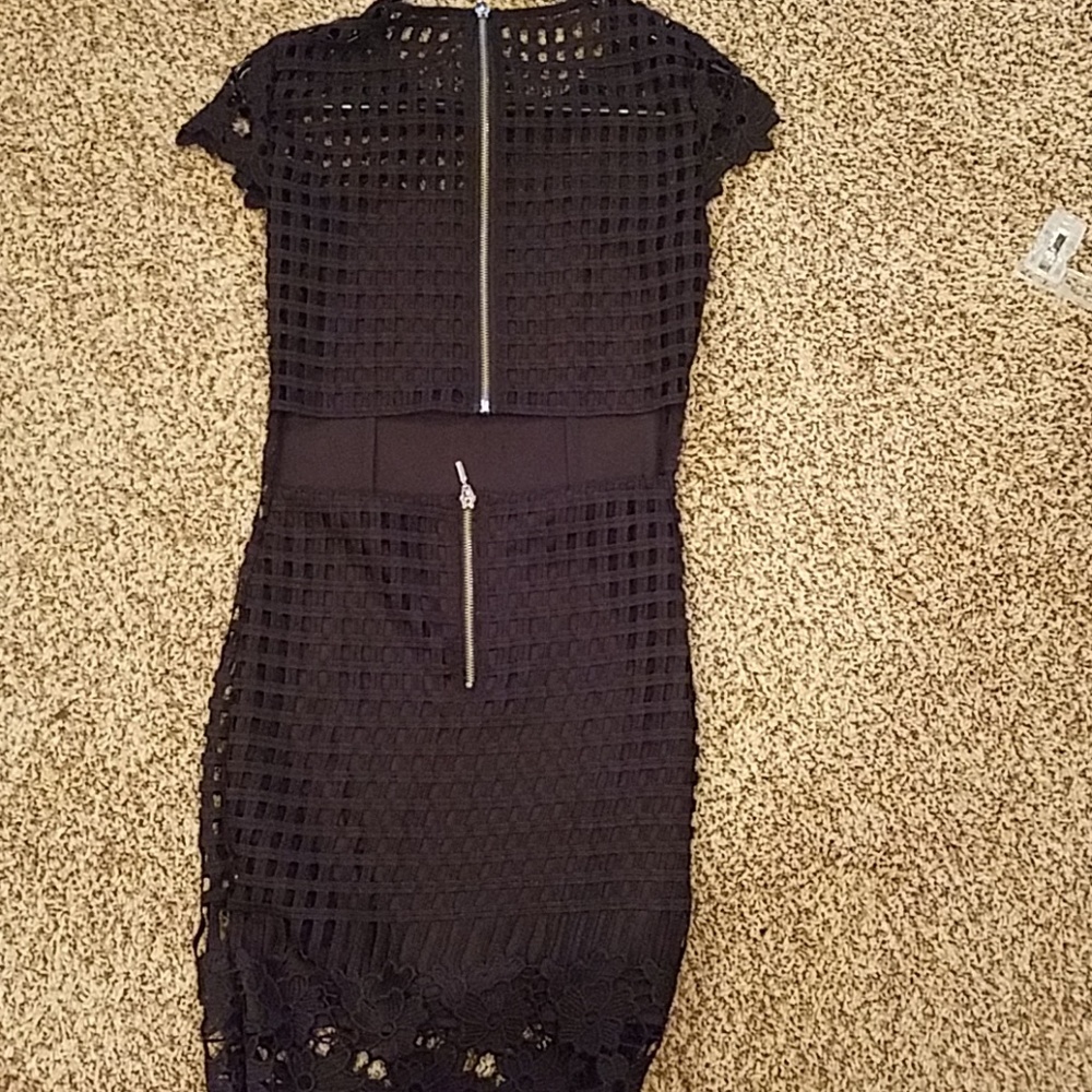 Dress - Picture 2 of 4